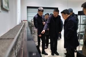 湖南洞口縣委書記吳韜到訪高遠路業(yè)集團并簽訂合作框架協(xié)議